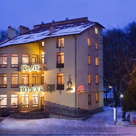 Oberig Hotel Morshyn Buitenkant foto